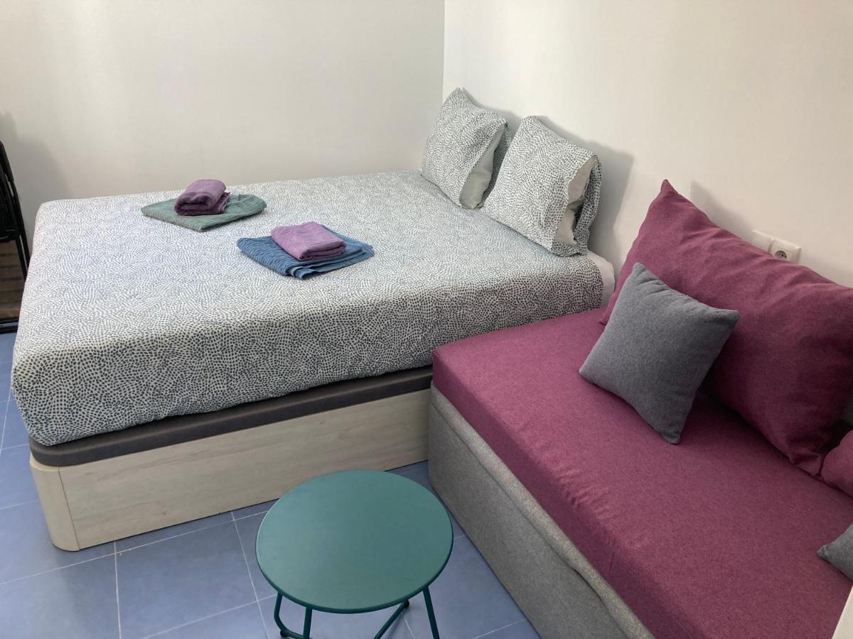 מאלגה Malaguena Salerosa "Apartamento - Estudio Con Terraza" En Casa Tipica De 1 A 4 Dormitorios מראה חיצוני תמונה